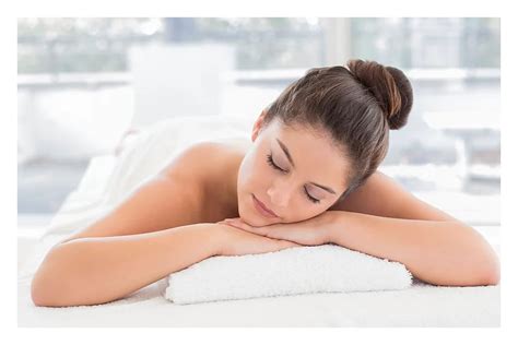 Massage intime Escorte Rochefort